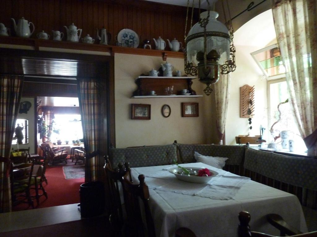 Bed and Breakfast Alte Weinstuben Steinfelder Hof Garni Ellenz-Poltersdorf Exterior foto
